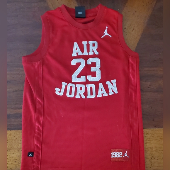 Nike Air Michael Jordan Red #23 Jersey Fly Since 1982 Youth Size Small - Picture 1 of 2